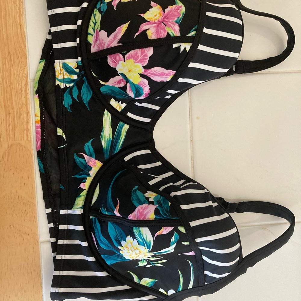 TORRID Lightly Lined Mid Coverage Bikini Top